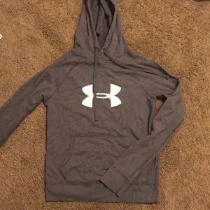 Under Armor sweatshirt